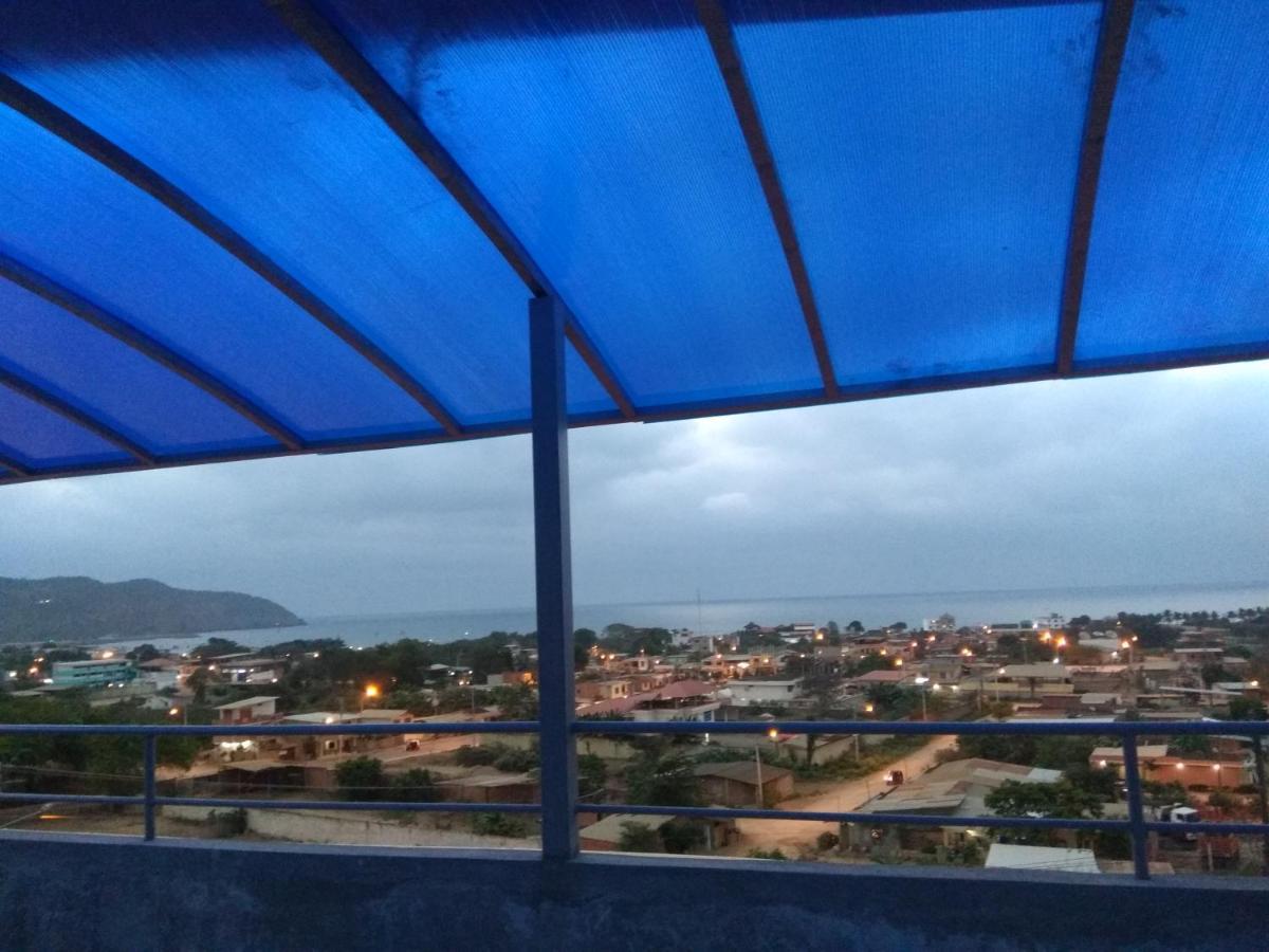Hostal Alcazaba Puerto López المظهر الخارجي الصورة